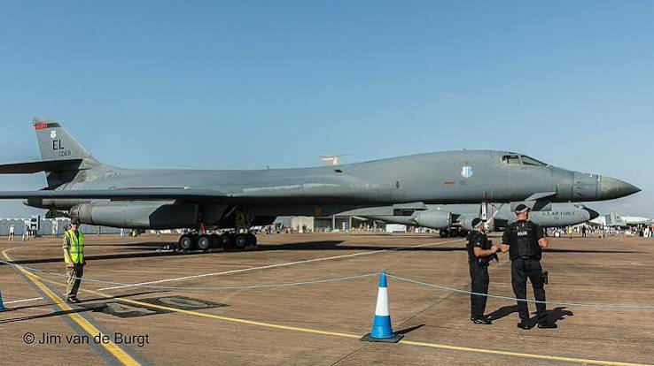 Regno Unito. Gli Usa ritirano i bombardieri B-1 da Fairford dopo gli arresti per un presunto complotto